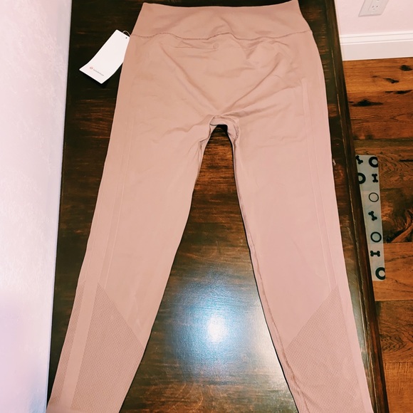 lululemon ebb to street tight brand new with tags - Picture 2 of 8